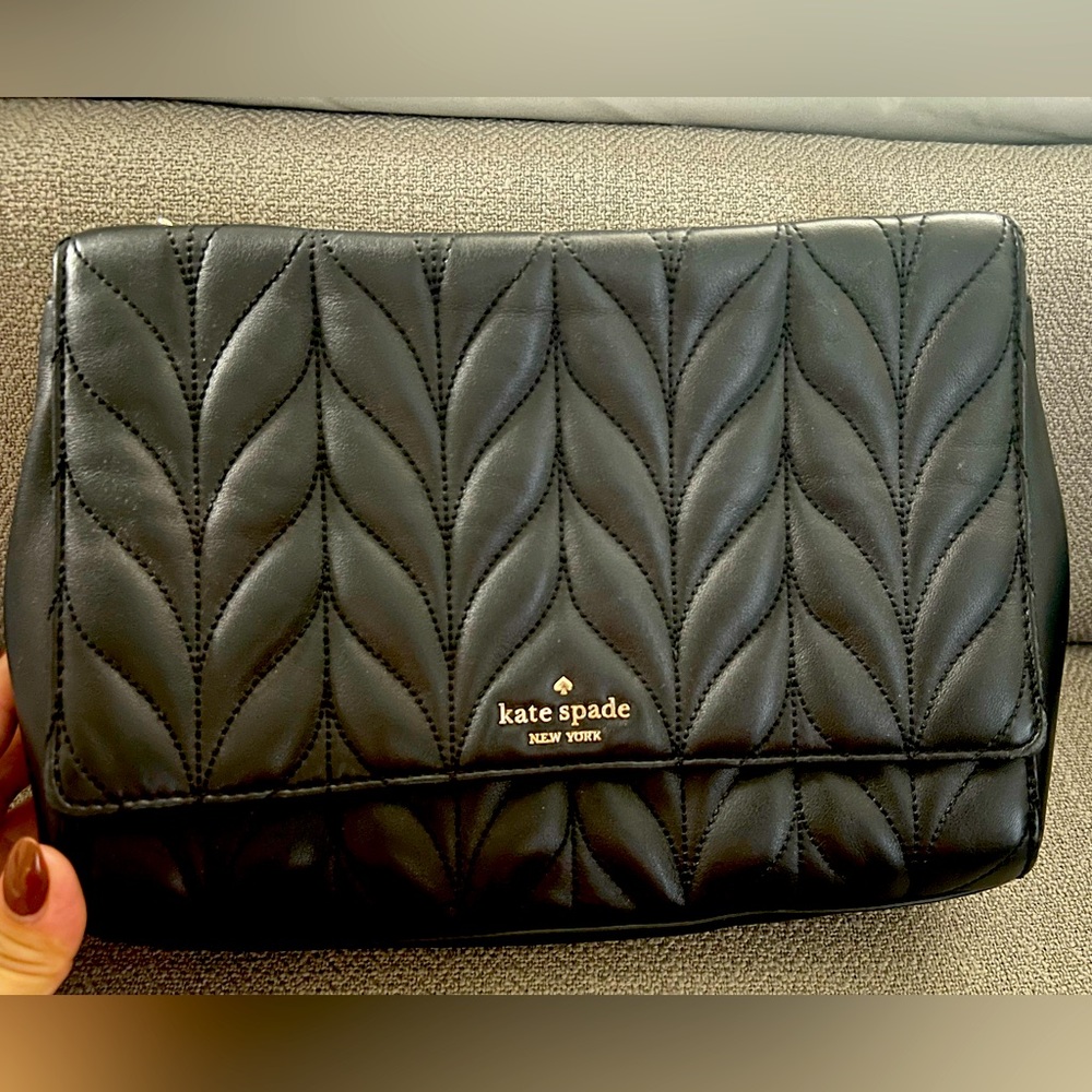 Kate spade purse with silver chain
